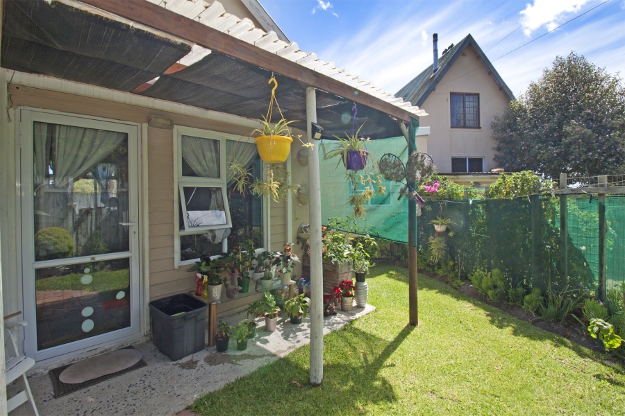 4 Bedroom Property for Sale in Meadowsteads Western Cape